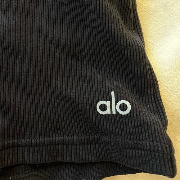 Alo Yoga Set - Picture 6 of 8
